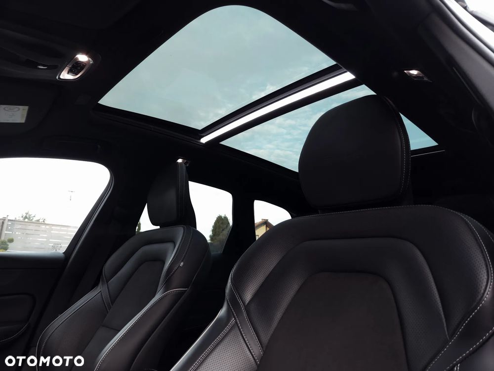 Volvo XC 60 D5 AWD R-Design - 7