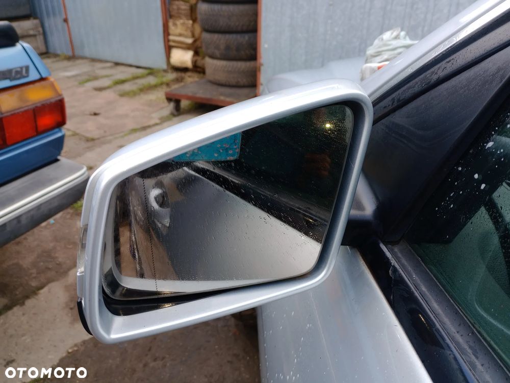 Lusterko prawe C klasa w204 C775 Mercedes, maska zderzak, pas błotnik - 20