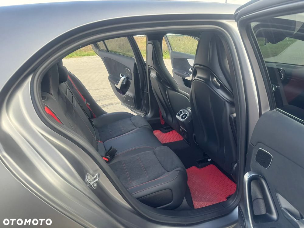 Mercedes-Benz Klasa A 45 S AMG 4-Matic 8G-DCT - 13