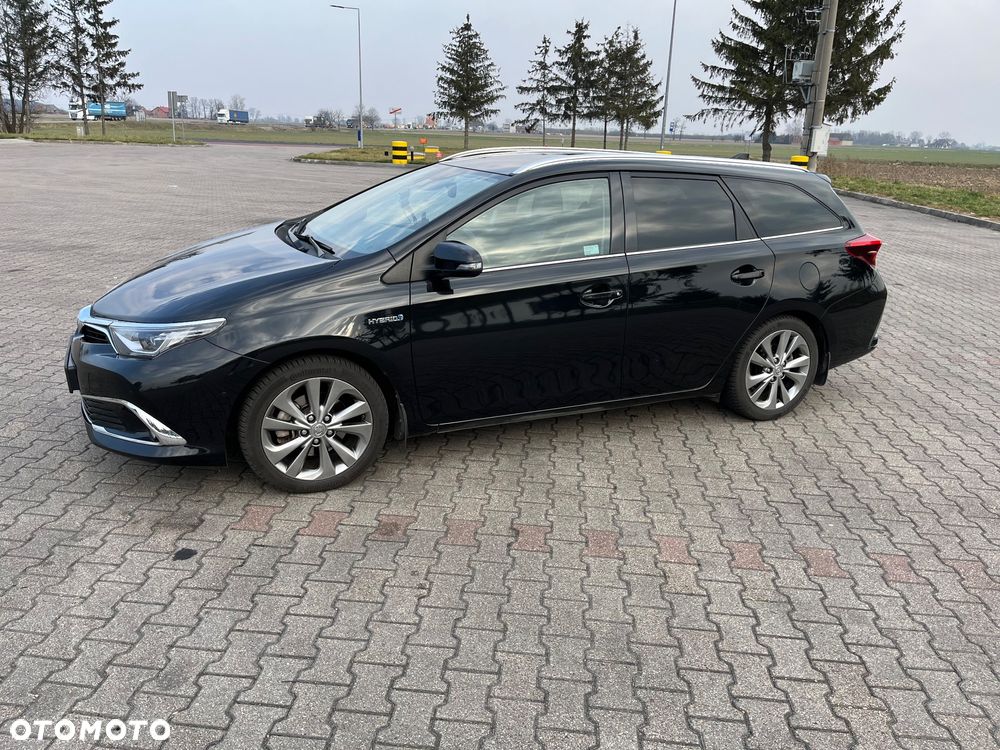 Toyota Auris ver-hybrid-135-prestige - 4