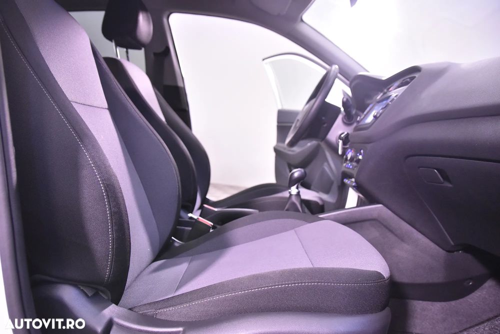 Hyundai i20 - 11