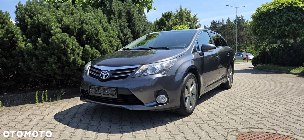 Toyota Avensis 1.8 Premium - 2