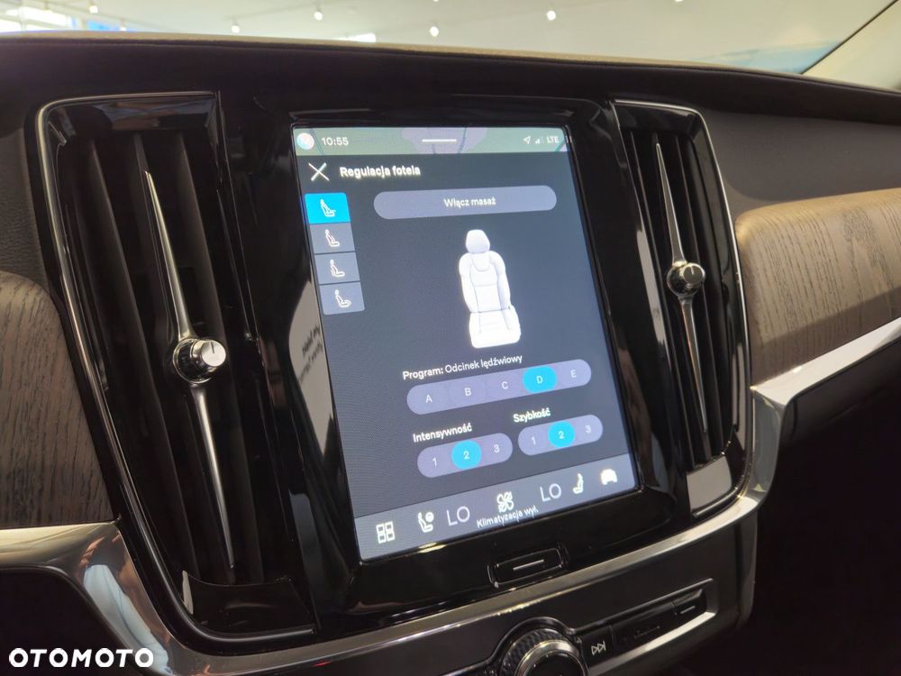 Volvo V90 Cross Country - 27