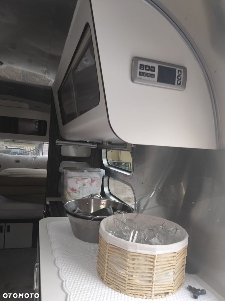 Airstream International 604 Przyczepa Kempingowa Super Stan - 9