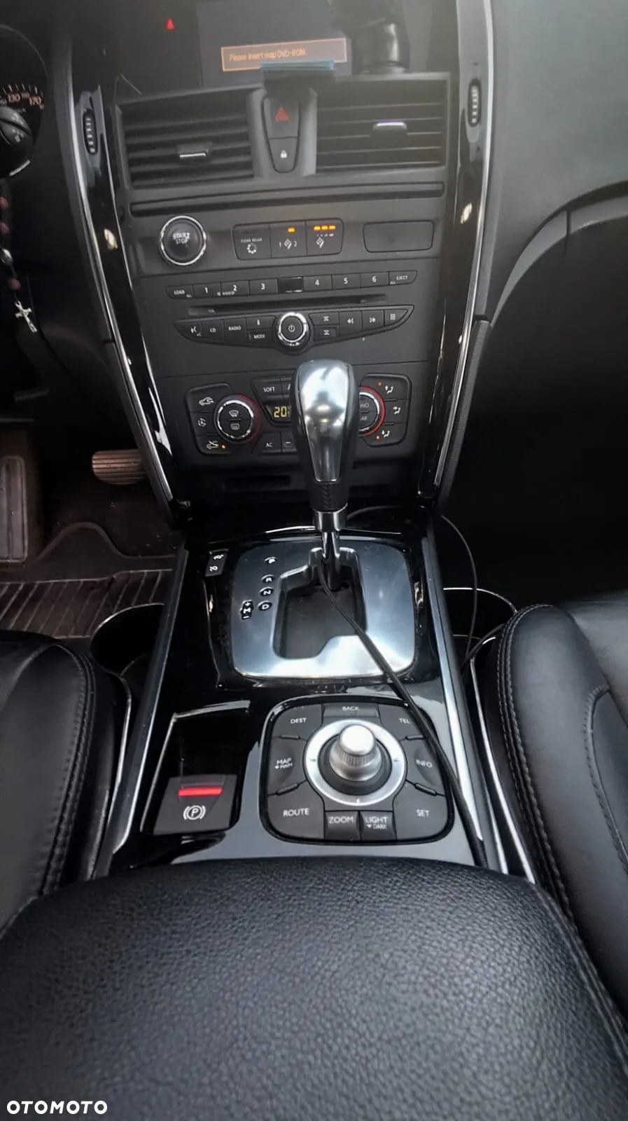 Renault Latitude 2.0 dCi Initiale - 15