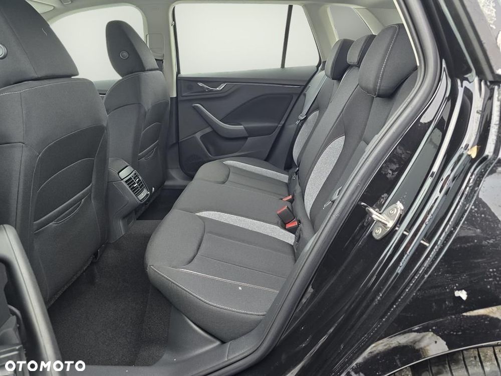 Skoda Kamiq 1.0 TSI Edition 130 DSG - 8