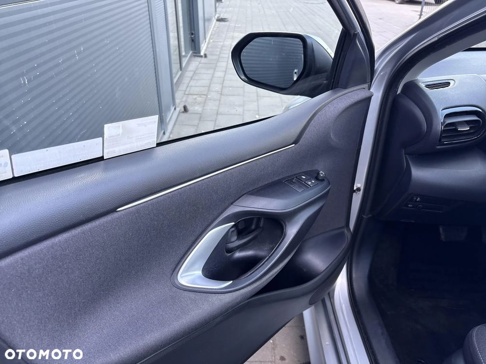 Toyota Yaris Hybrid 1.5 Comfort - 10