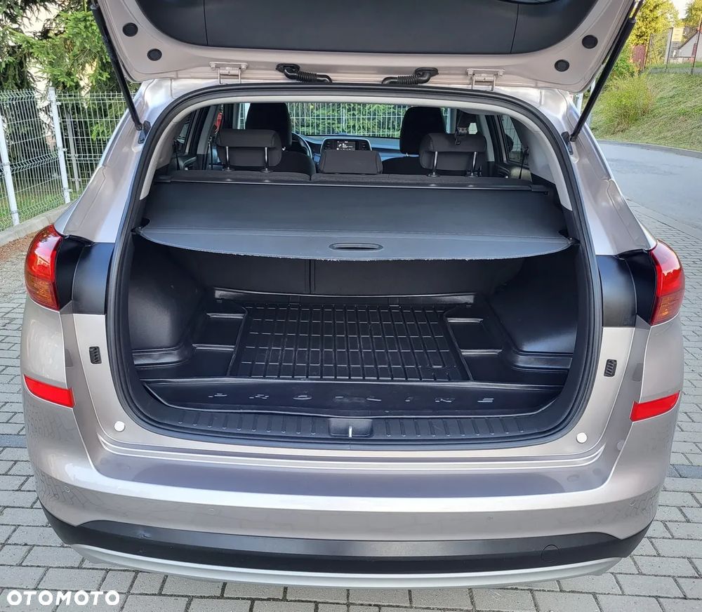 Hyundai Tucson 1.6 GDI BlueDrive Comfort 2WD - 31