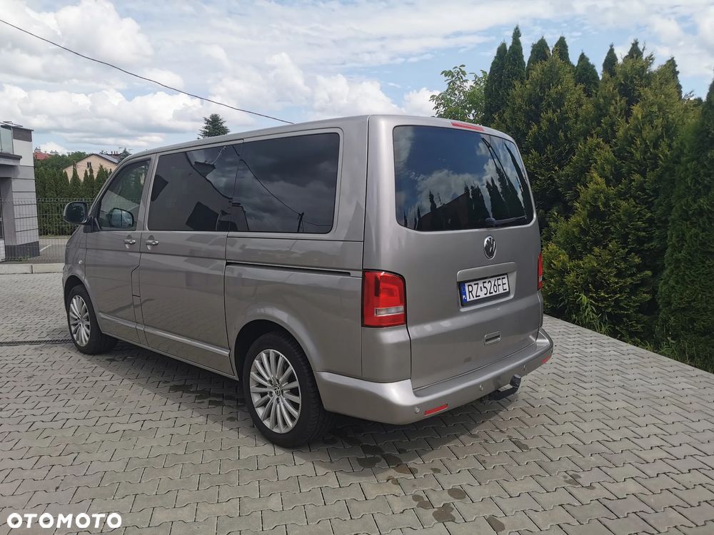 Volkswagen Multivan - 28