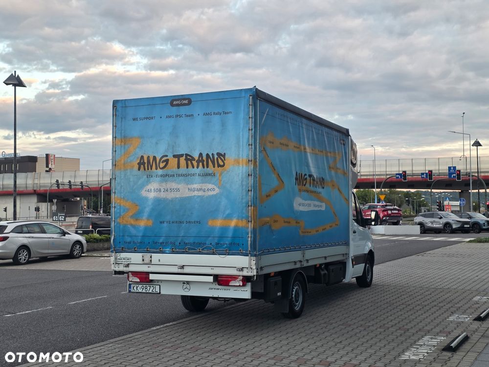 Mercedes-Benz Sprinter - 5