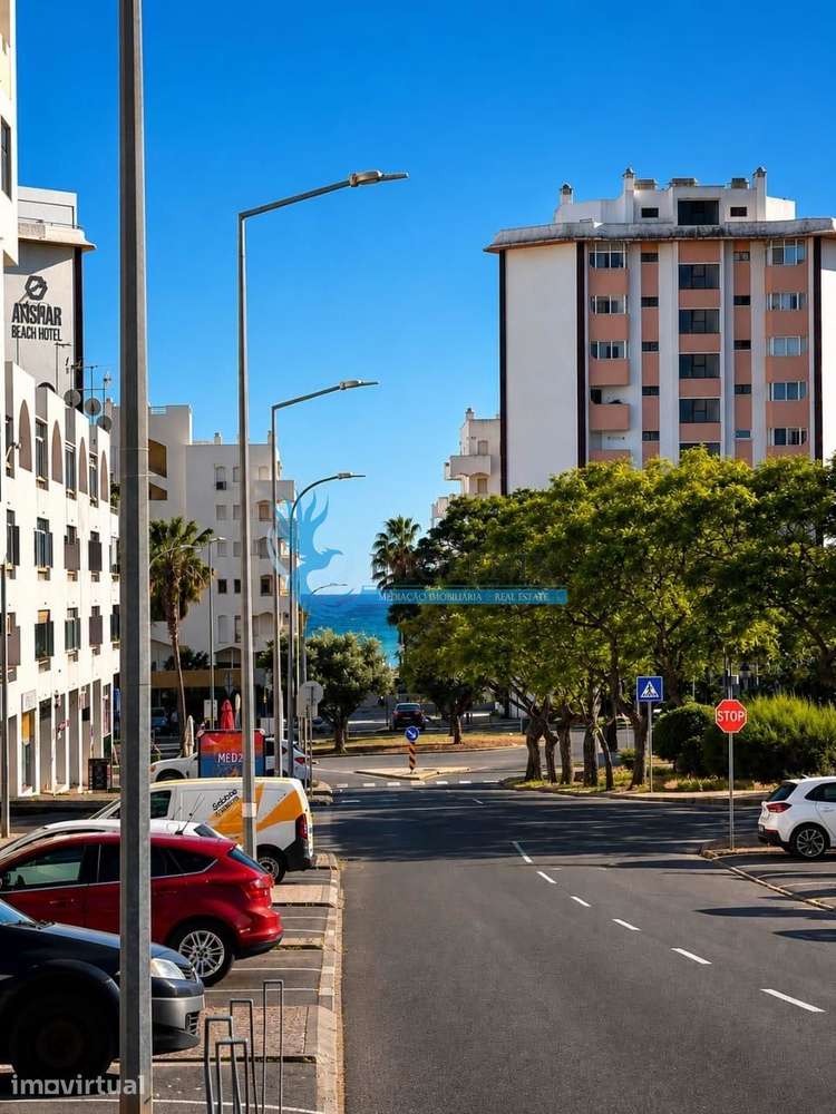 Apartamento T1 com Terraço e Estacionamento a 300 m da Praia – Quartei - Grande imagem: 2/19