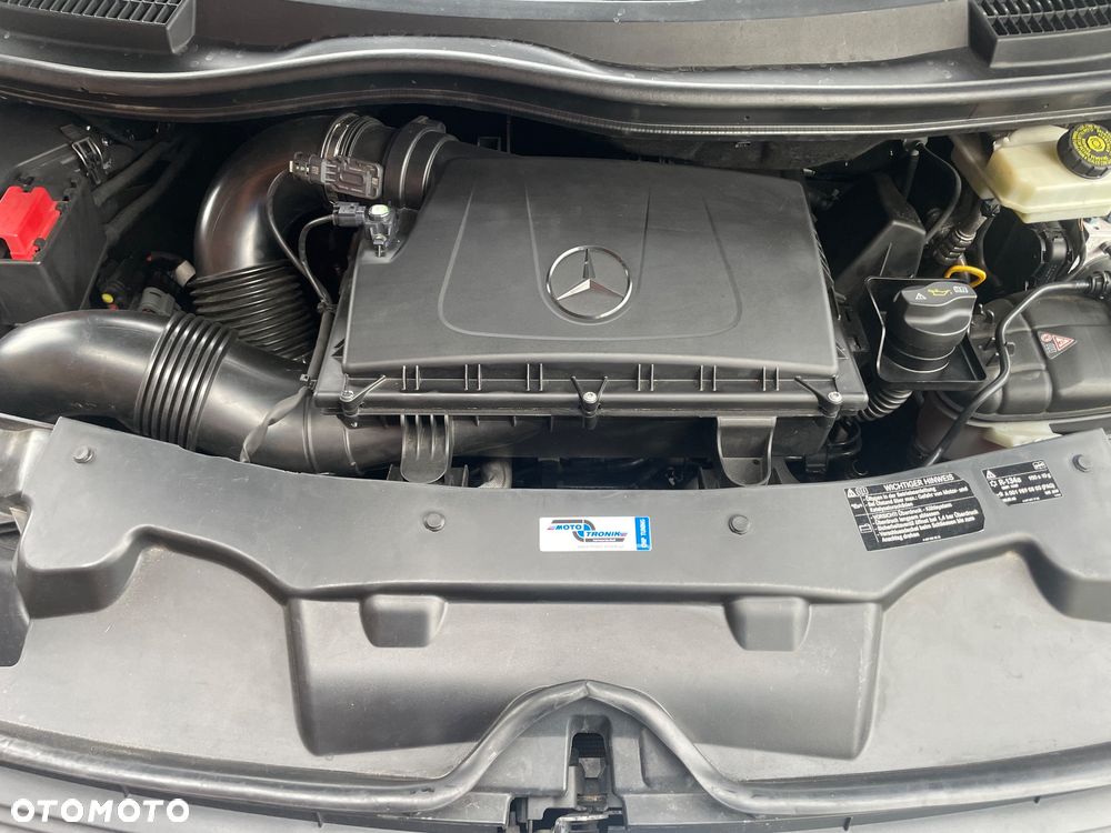 Mercedes-Benz Klasa V - 11