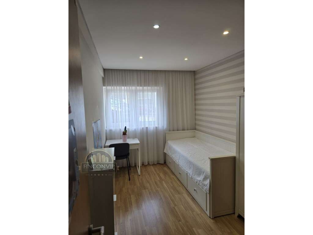 Apartamento T2 em Cascais
* Zona Fontainhas - Grande imagem: 3/45