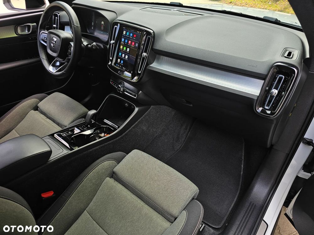 Volvo XC 40 T5 AWD Geartronic Momentum Pro - 18