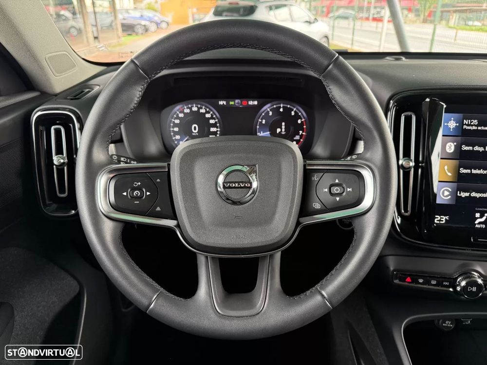 Volvo XC 40 1.5 T3 Momentum Plus Geartronic - 8