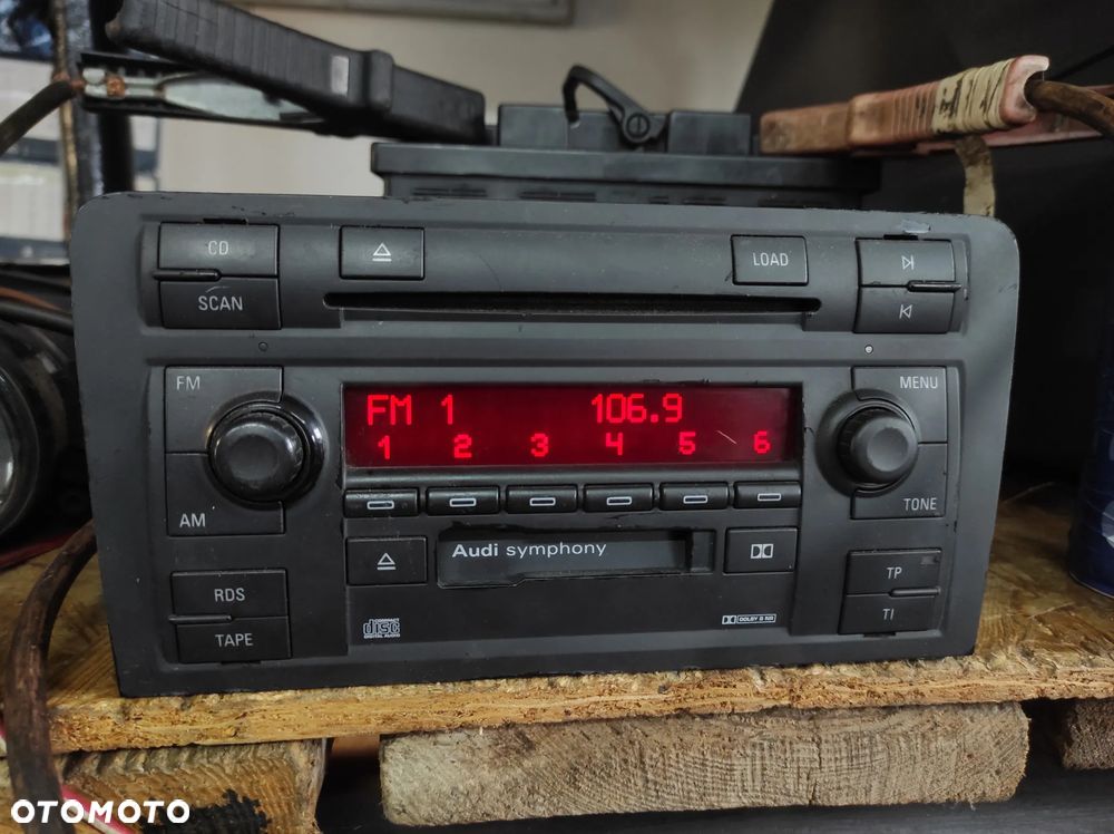 RADIO AUDI SYMPHONY AUDI A3 8P 2DIN 8P0035195 Z KODEM  WYSYŁKA !!!! - 1