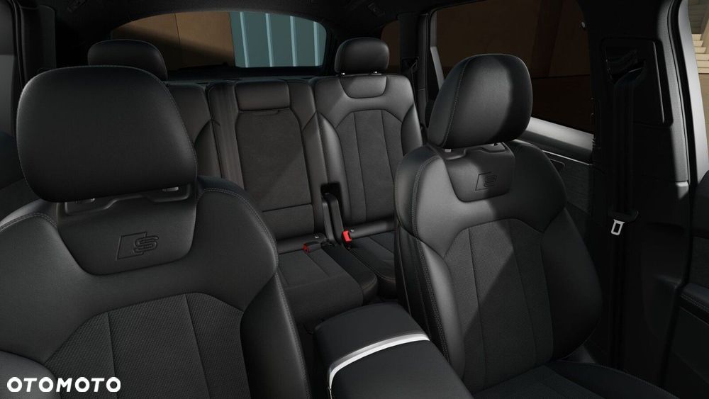 Audi Q7 - 11