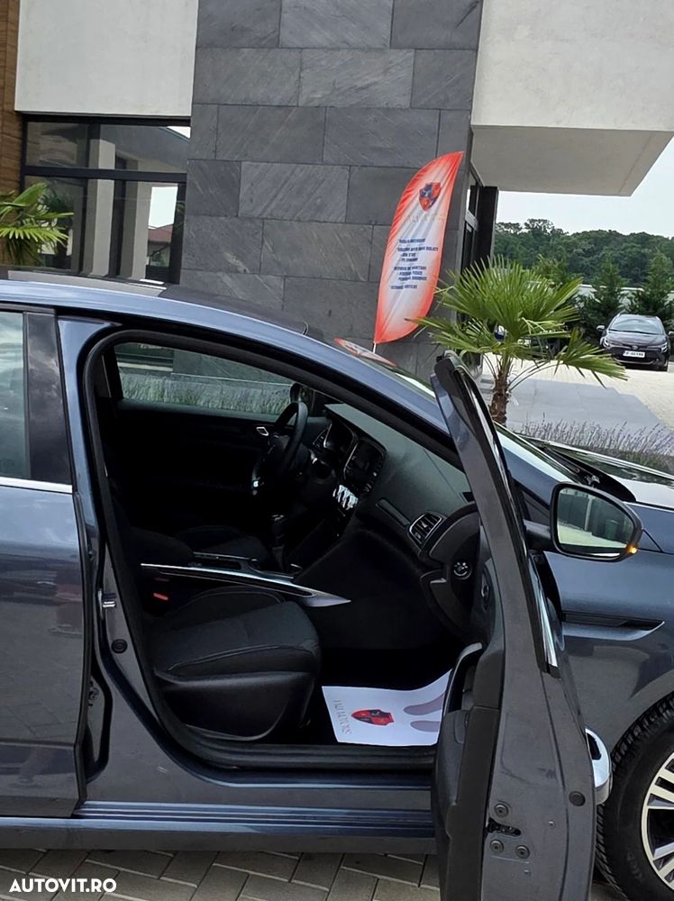 Renault Megane TCe 140 GPF Equilibre - 20