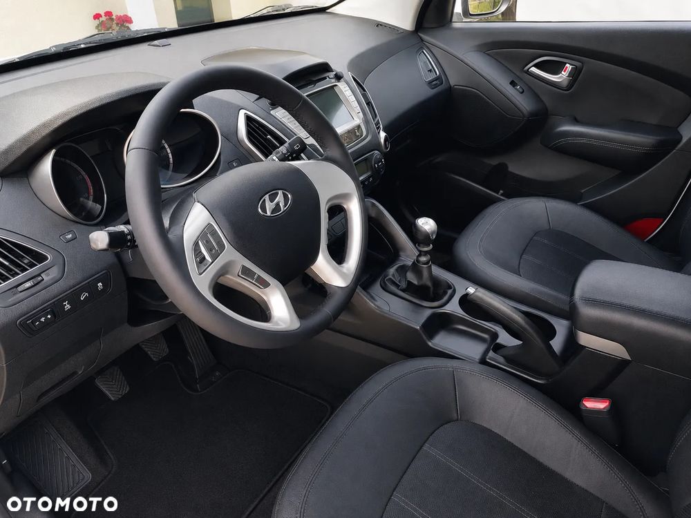 Hyundai ix35 2.0 CRDi 4WD Premium - 11