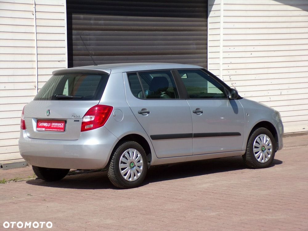 Skoda Fabia 1.2 HTP Fresh - 11