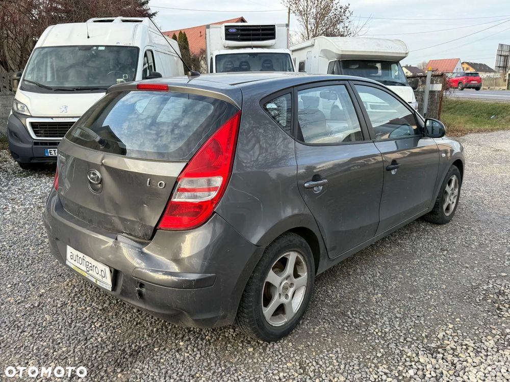 Hyundai i30 1.4 Classic + - 9