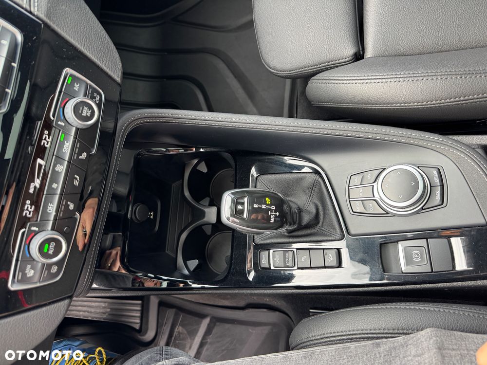 BMW X1 xDrive28i Sport Line - 29