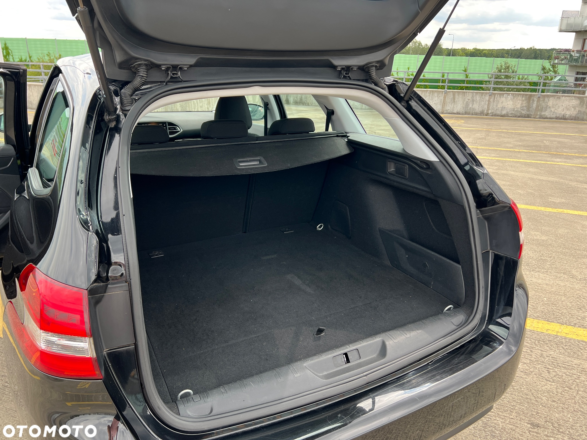 Peugeot 308 SW 1.6 BlueHDi Active S&S - 15