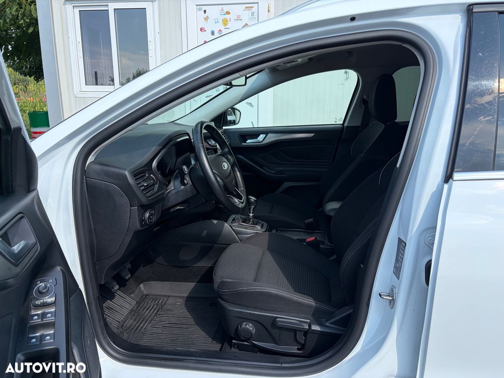 Ford Focus 1.0 EcoBoost MHEV Connected - 8