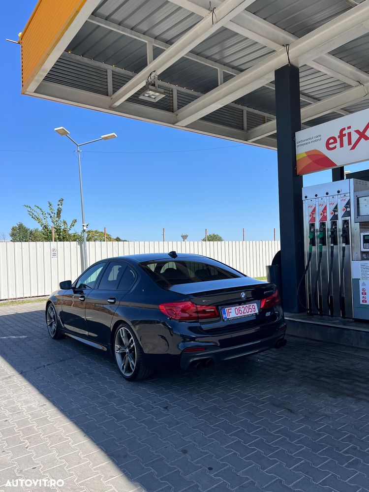 BMW M5 M550i xDrive AT - 2