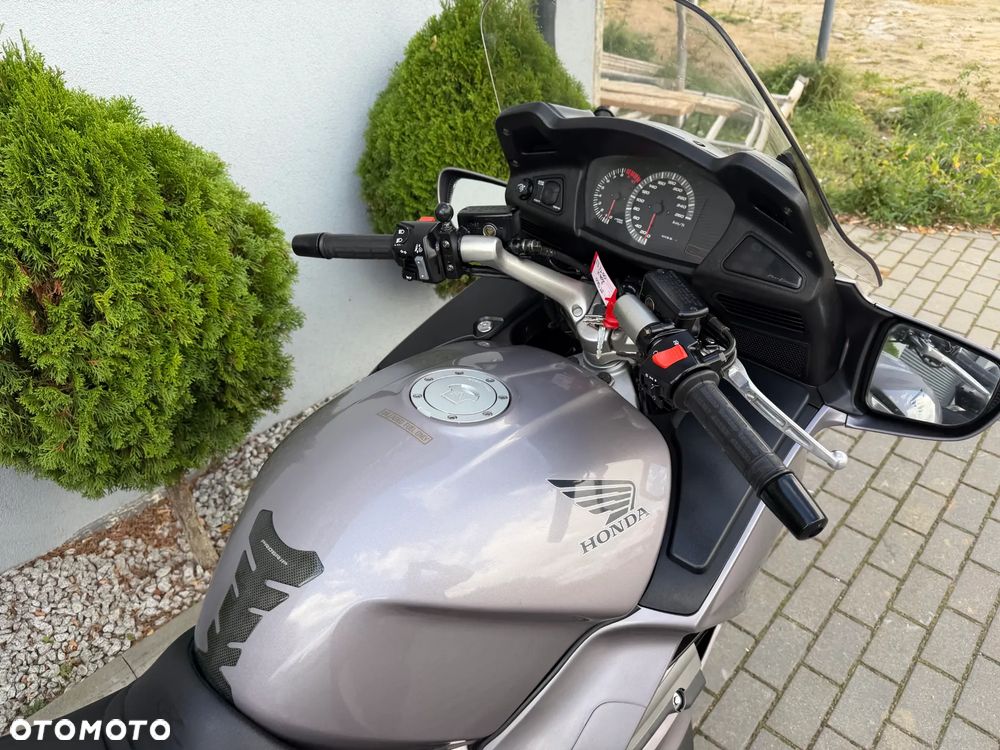 Honda ST - 20