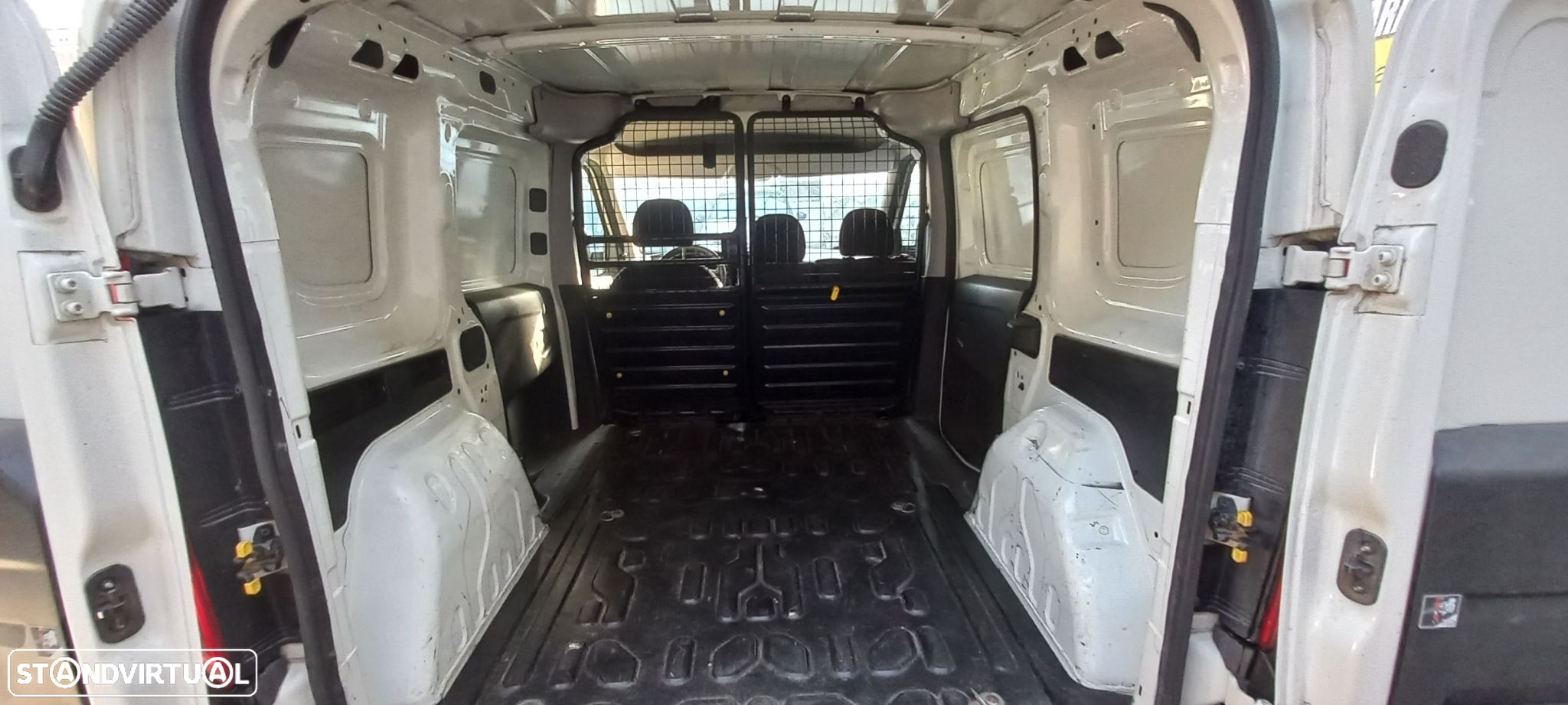 Fiat Doblo Dobló Cargo 1.3 Mj Easy 3l - 14