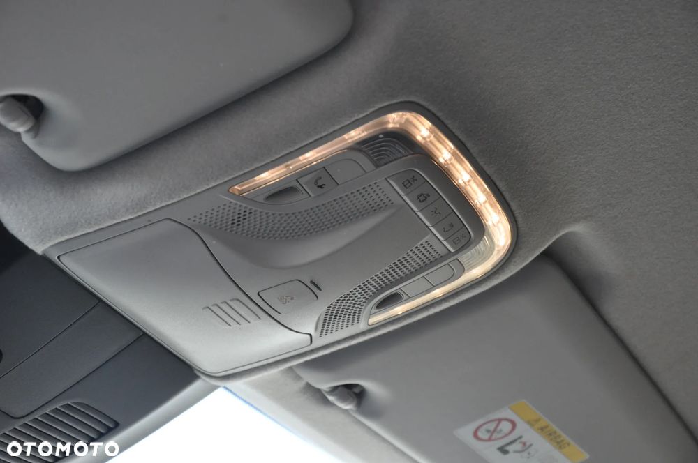 Mercedes-Benz VITO - 25