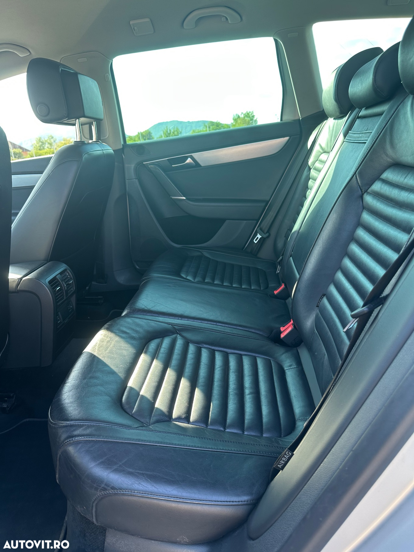 Volkswagen Passat 2.0 TDI BlueMotion Technology Highline - 9