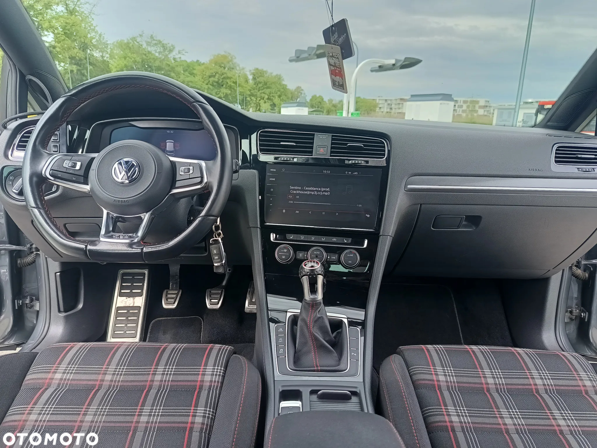 Volkswagen Golf GTI (BlueMotion Technology) - 20
