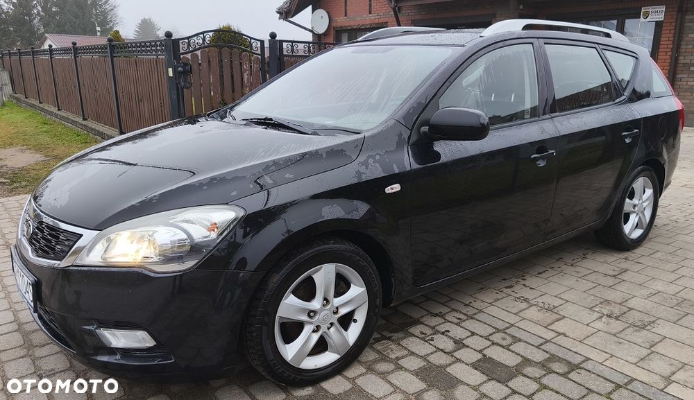 Kia Ceed 1.6 CRDi 90 Spirit - 1