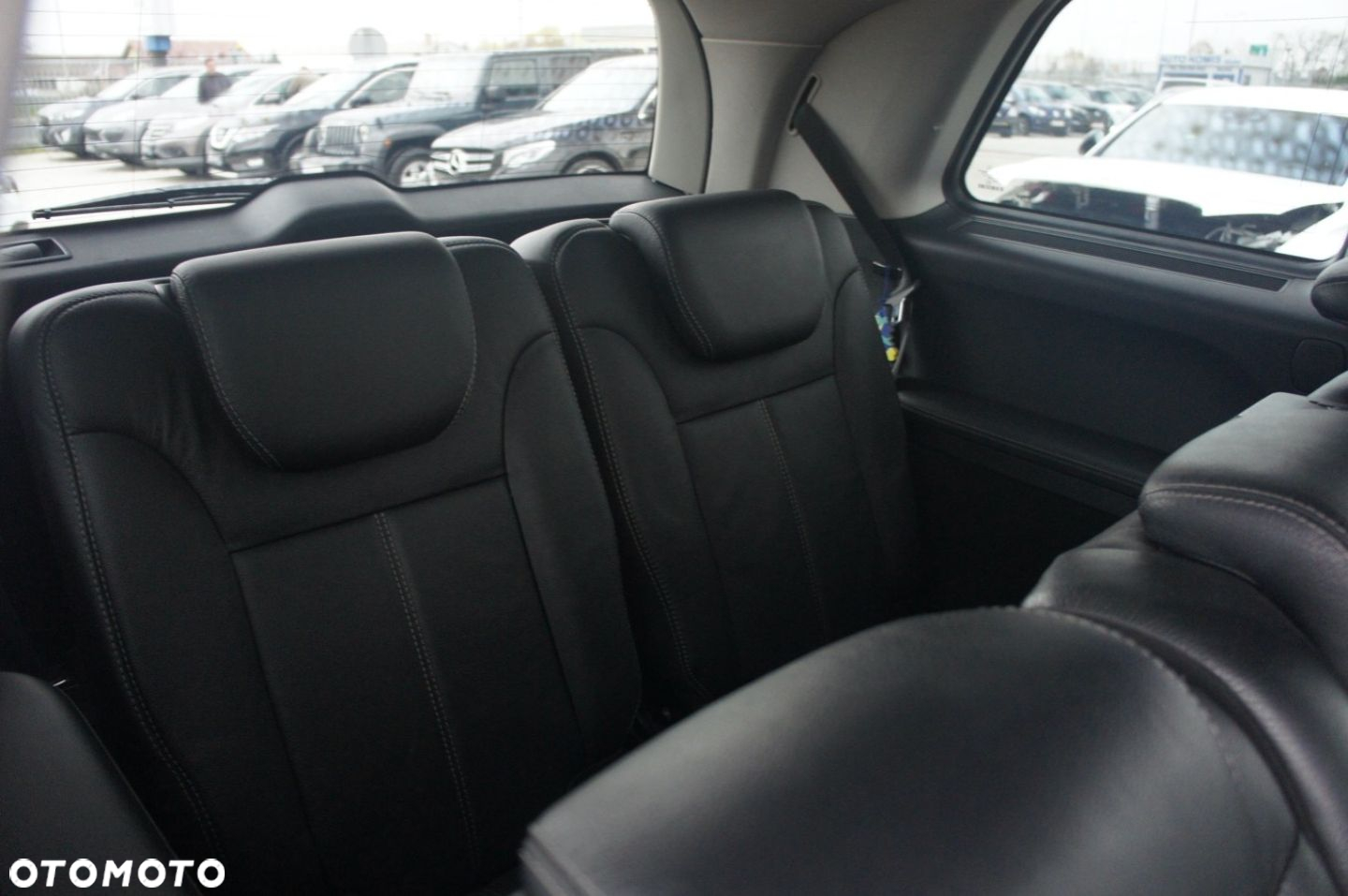 Mercedes-Benz GL - 17