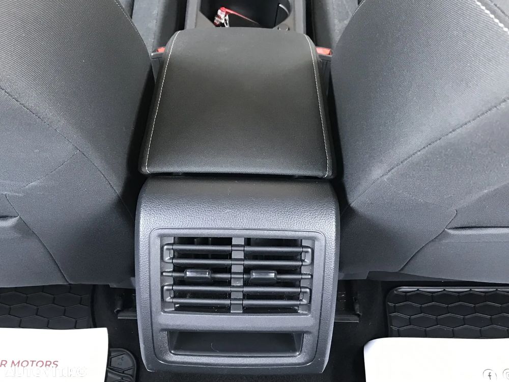 Volkswagen Golf 2.0 TDI 116CP Life - 38