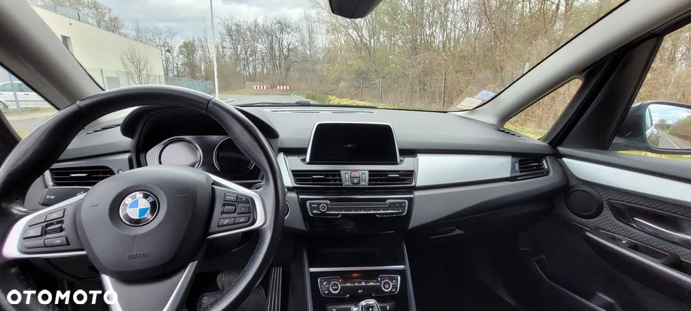 BMW Seria 2 216d Active Tourer - 10