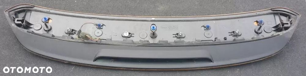 Audi A4 Spoiler Klapy 8W9827933 - 4