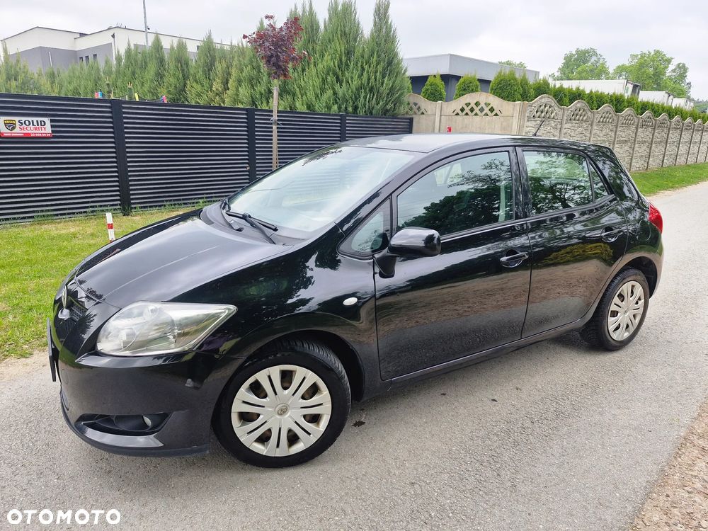 Toyota Auris 1.6 VVT-i Executive - 4