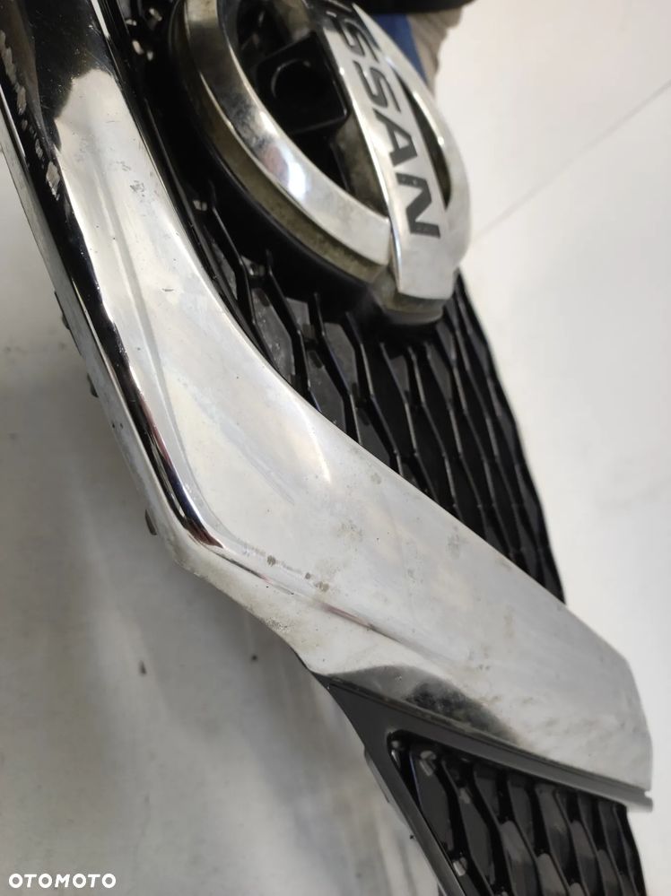 GRILL ATRAPA ZDERZAKA PRZÓD NISSAN QASHQAI J11 - 9