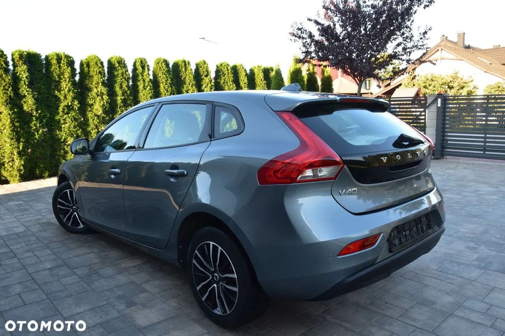 Volvo V40 D2 Drive-E Momentum - 2
