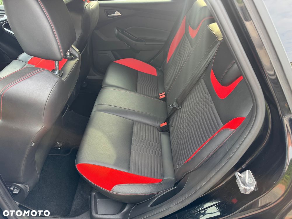 Ford Focus 2.0 EcoBoost ST mit Leder-Exclusiv-Paket - 20