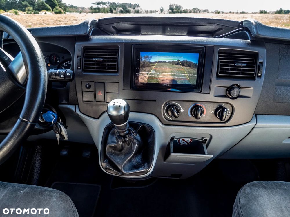 Ford Transit - 17