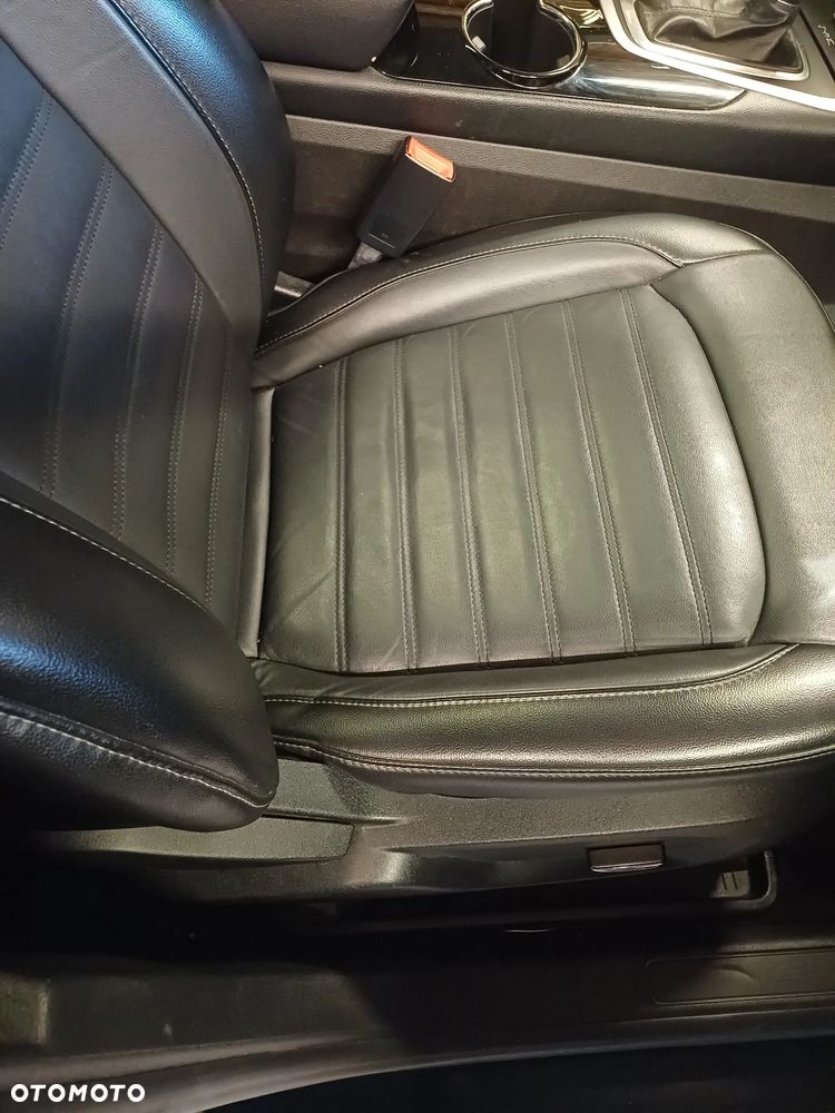 Ford Edge - 11