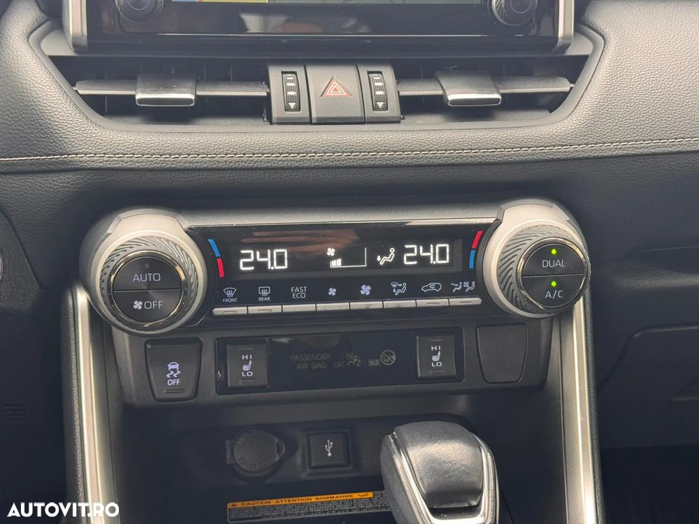 Toyota RAV4 2.5 Hybrid VVT-iE 4x4 Luxury - 16
