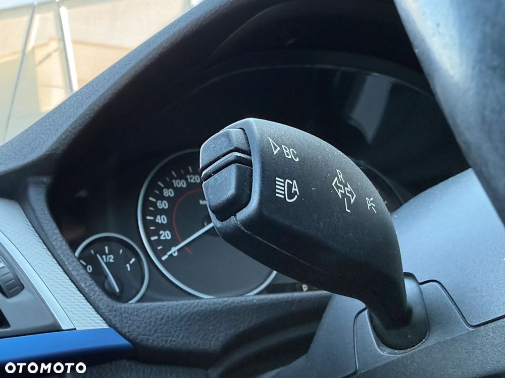 BMW Seria 3 330i GPF xDrive M Sport - 12