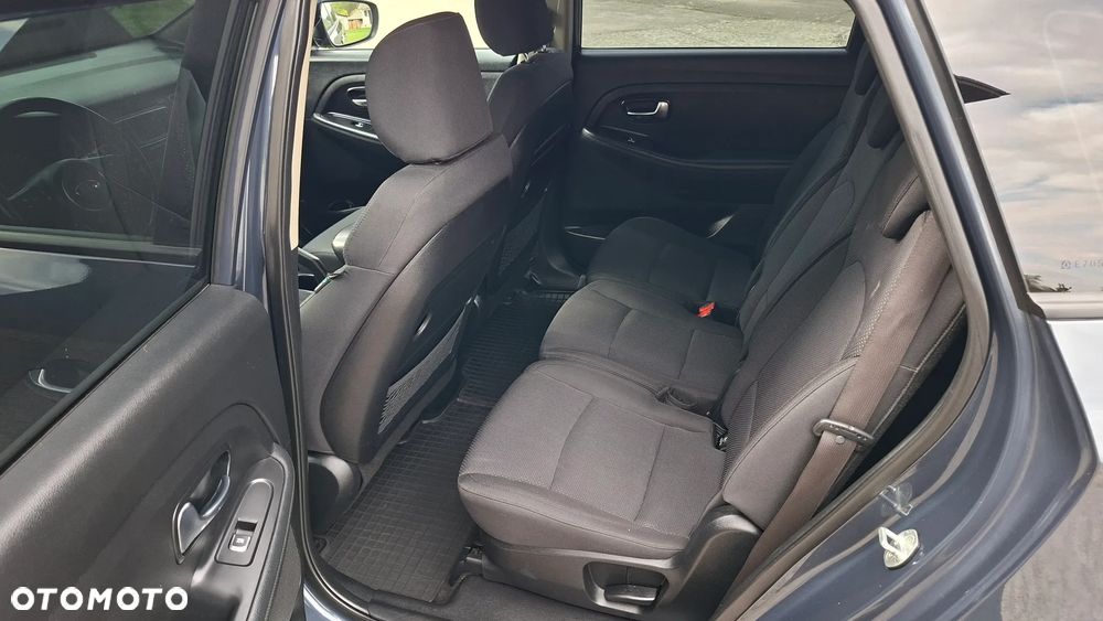 Kia Carens 1.7 CRDi Spirit - 25