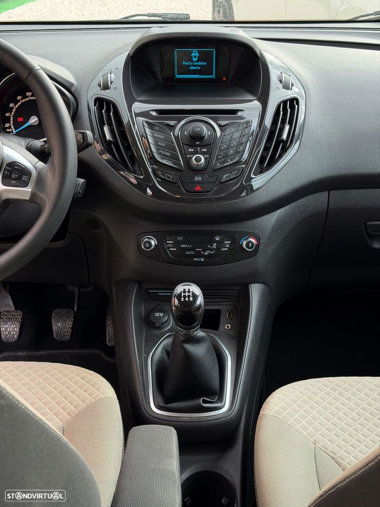 Ford Tourneo Courier 1.0 EcoBoost Titanium - 8