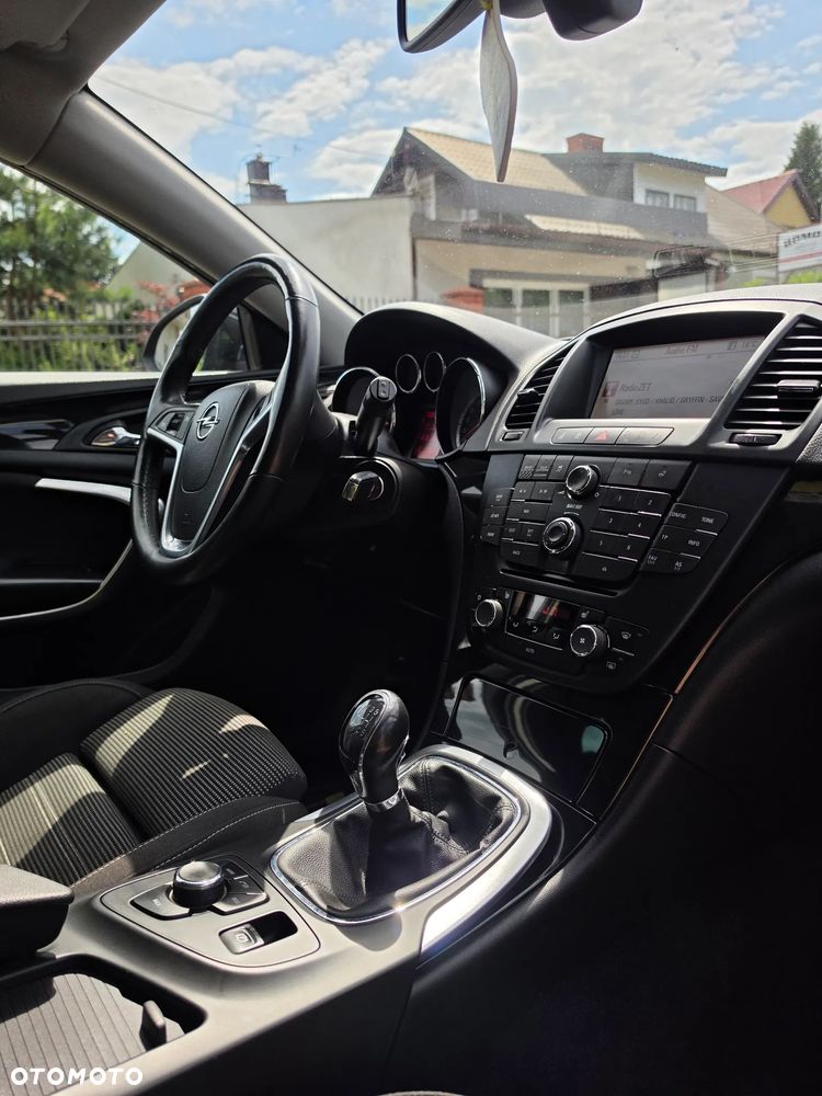 Opel Insignia - 30